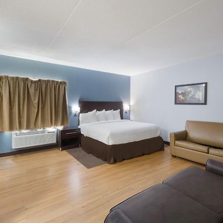 Hometowne Studios By Red Roof San Antonio - Seaworld Northwest المظهر الخارجي الصورة