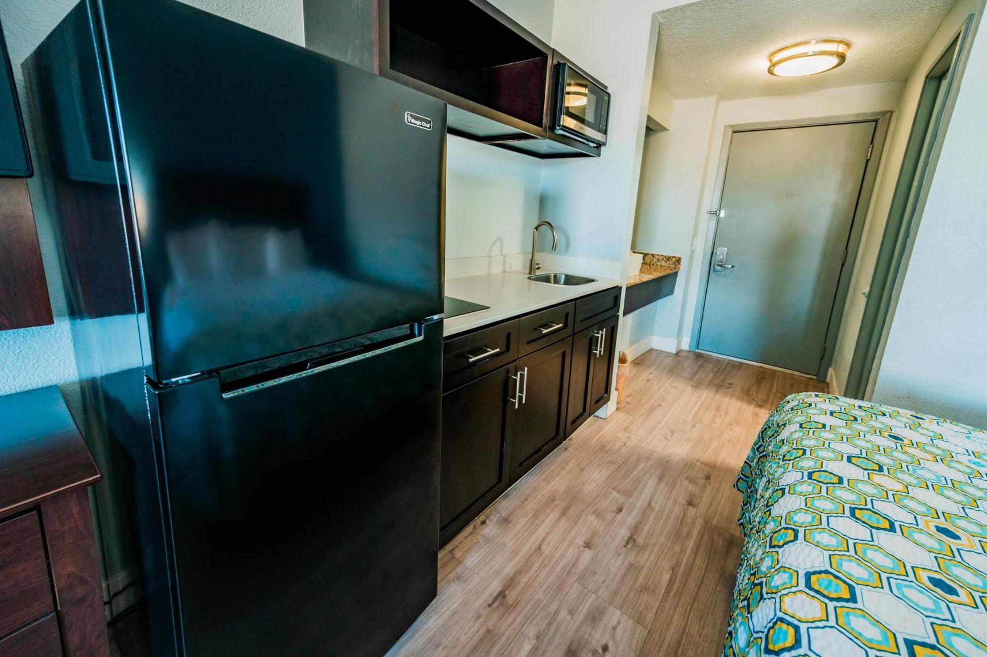 Hometowne Studios By Red Roof San Antonio - Seaworld Northwest المظهر الخارجي الصورة